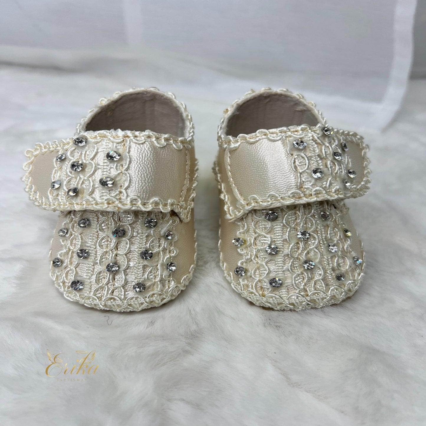 Model 095 white baptism shoes for baby boy
