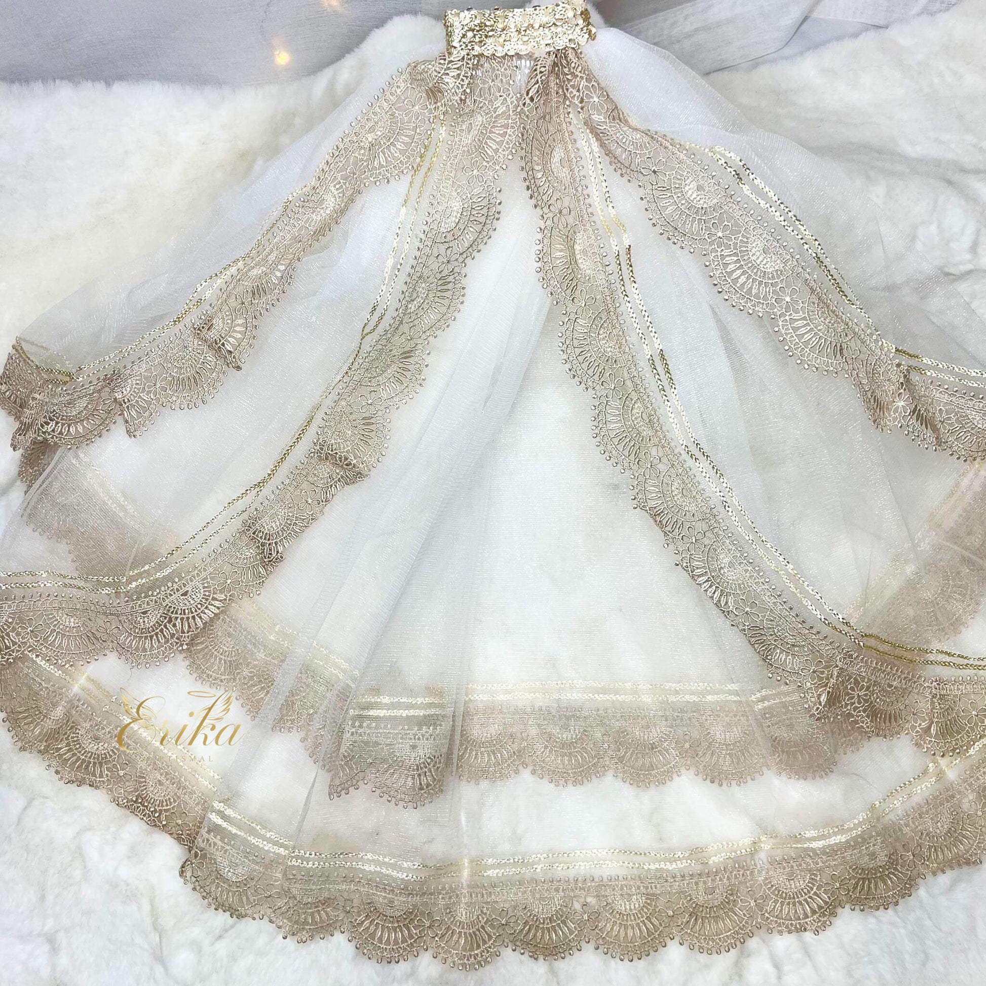 Vintage-style Khaki veil with double lace trim for girls
